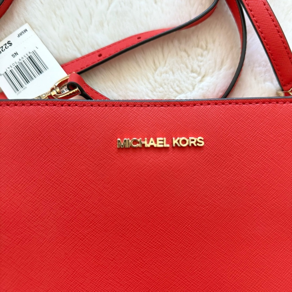 NWT!! Michael Kors crossbody women bag Retail 228$ - Picture 2 of 9